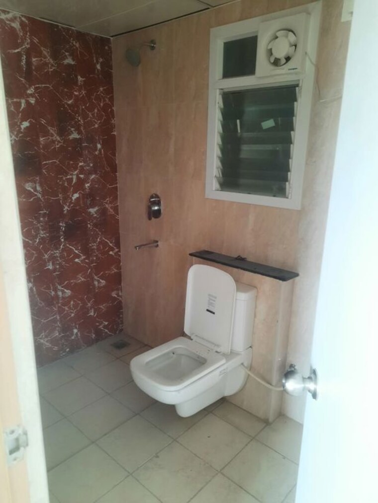 Bathroom, mantri-webcity 3 Bedroom 1740 Sq.Ft. Apartment In Hennur Road Bangalore 10694744