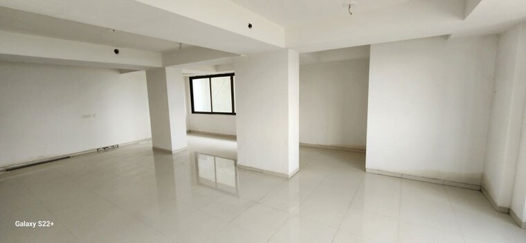 Room, science city Commercial Office Space 1175 Sq.Ft. In Science City Ahmedabad 10694774