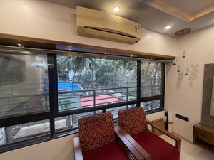 Bedroom in 3 BHK Apartment at Khar West – for Rent