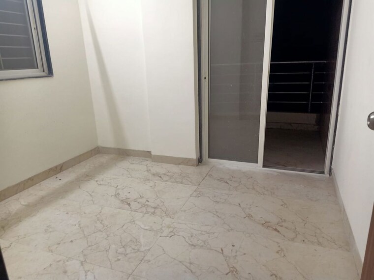 Room, tingre nagar 2.5 Bedroom 800 Sq.Ft. Apartment In Tingre Nagar Pune 10694784