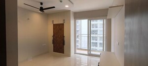 Room in 3 BHK Apartment at Prestige Beverly Hills, Kokapet – for Rent