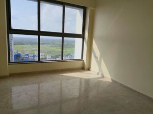 Room in 3 BHK Apartment at Sheth 72 West, Andheri West – for Sale