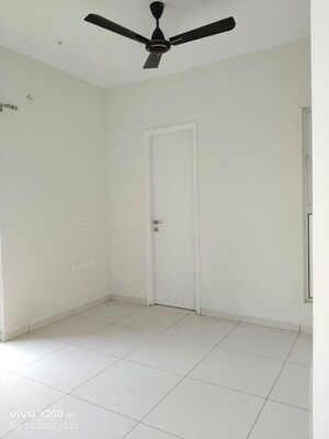 Room in 2 BHK Apartment at Godrej Park Ridge, Manjari – for Rent