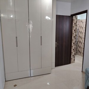 Room in 2 BHK Apartment at Sindhi Society, Chembur – for Rent