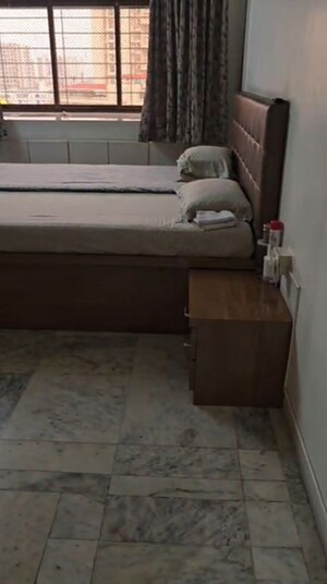 Bedroom in 3 BHK Apartment at Chembur – for Rent