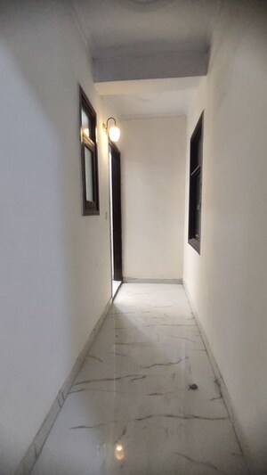 Corridor in 2 BHK Builder Floor at Sector 73 – for Sale