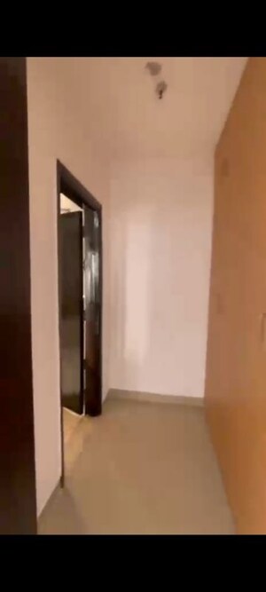 Room in 3 BHK Apartment at Jaypee Kalypso Court, Sector 128 – for Rent
