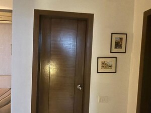 Furnished Amenities in 2.5 BHK Apartment at Oberoi Realty Woods, Goregaon East – for Sale