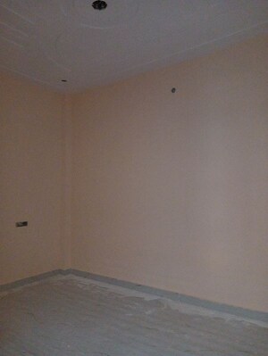 Room in 1 BHK Independent House at Budheshwar – for Sale