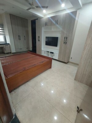 Room in 2 BHK Builder Floor at Malviya Nagar – for Rent