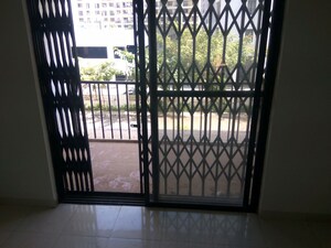 Room in 2 BHK Apartment at Umang Homes & Primo Appartments, Wagholi – for Rent