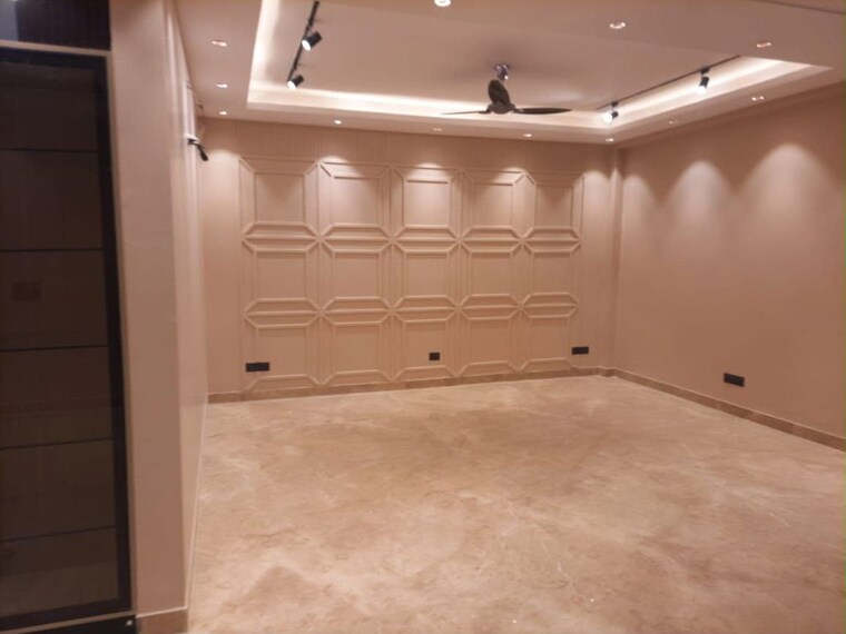 Bathroom, sector 99 3.5 Bedroom 258 Sq.Yd. Builder Floor In Sector 99 Gurgaon 10694907