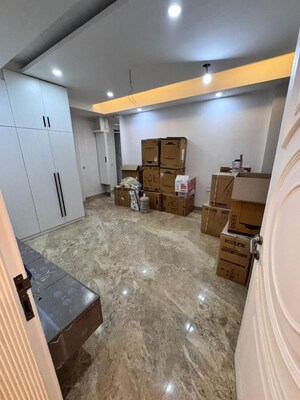 Kitchen in 3.5 BHK Builder Floor at Sector 99 – for Sale