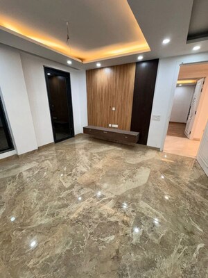 Room in 3.5 BHK Builder Floor at Sector 99 – for Sale
