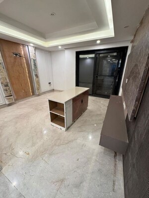 Kitchen in 3.5 BHK Builder Floor at Sector 99 – for Sale