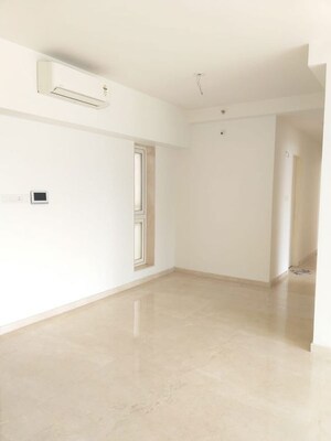 Room in 1 BHK Apartment at Godrej The Trees, Vikhroli East – for Rent