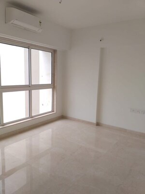 Room in 1 BHK Apartment at Godrej The Trees, Vikhroli East – for Rent