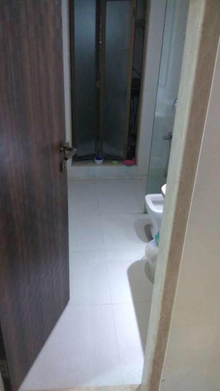 Bathroom, nav-bahar 3 Bedroom 1800 Sq.Ft. Apartment In Khar West Mumbai 10694951