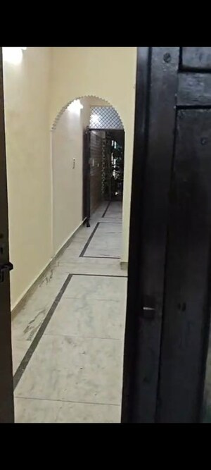 Building Lobby in 1 BHK Builder Floor at Moti Nagar – for Rent