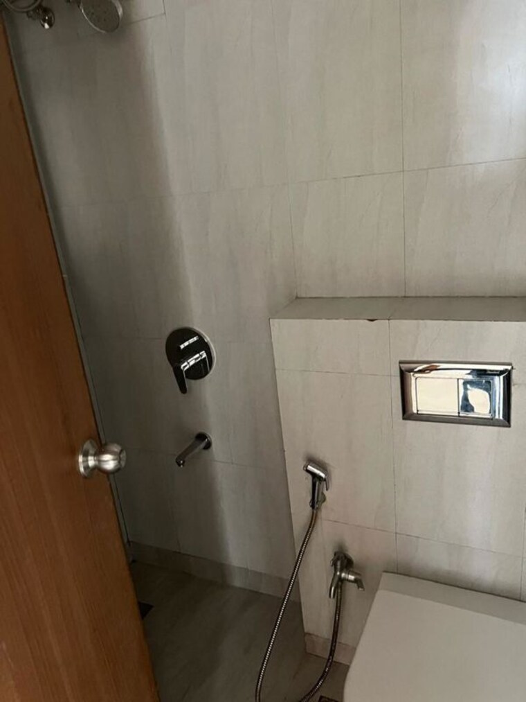 Bathroom, godrej-prime 2 Bedroom 761 Sq.Ft. Apartment In Chembur Mumbai 10694945
