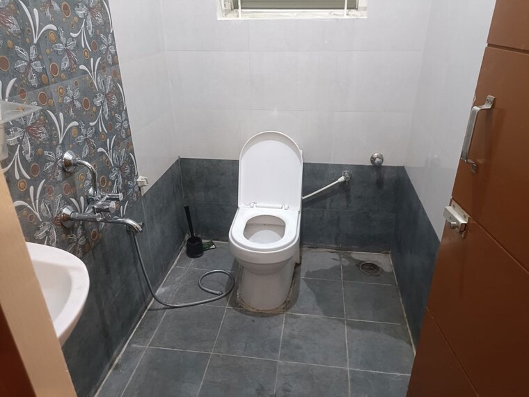 Bathroom, sri-sai-meadows 2 Bedroom 1200 Sq.Ft. Apartment In Lottegollahalli Bangalore 10694963