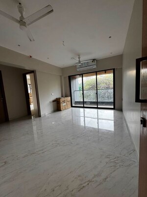 Room in 3 BHK Apartment at Aum Artha, Khar West – for Rent