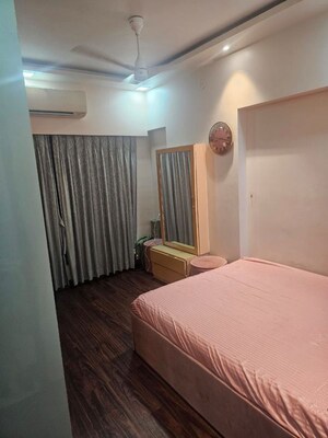 Bedroom in 3 BHK Apartment at RNA NG Eclat, Andheri West – for Rent