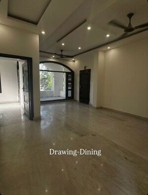 3 BHK Builder Floor For Rent in Sector 4