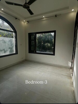 Bedroom in 3 BHK Builder Floor at Sector 4 – for Rent
