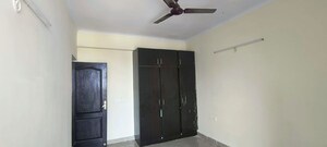 Furnished Amenities in 3.5 BHK Villa at Gardenia Glory, Sector 46 – for Rent