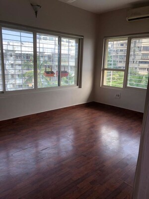 5 BHK Apartment For Sale in Nibbana Apartments, Bandra West