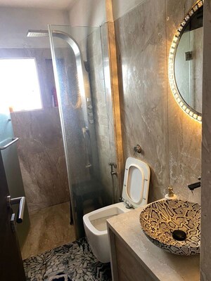 Attached Bathroom in 5 BHK Apartment at Nibbana Apartments, Bandra West – for Sale