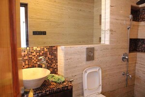 Bathroom in 5 BHK Apartment at Nibbana Apartments, Bandra West – for Sale