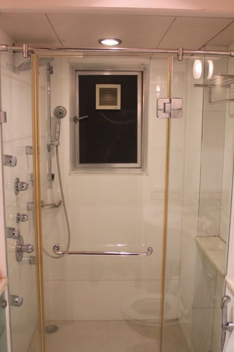 Bathroom, nibbana-apartments 5 Bedroom 5500 Sq.Ft. Apartment In Bandra West Mumbai 10694992