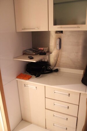 Team Area in 5 BHK Apartment at Nibbana Apartments, Bandra West – for Sale