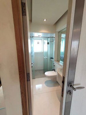 Bathroom in 5 BHK Apartment at Nibbana Apartments, Bandra West – for Sale