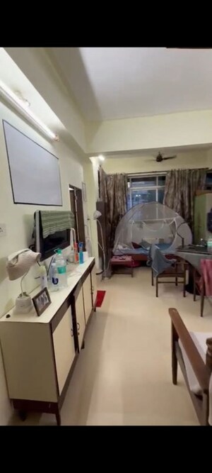 Team Area in 1 BHK Apartment at Usha Sadan Apartment, Colaba – for Rent