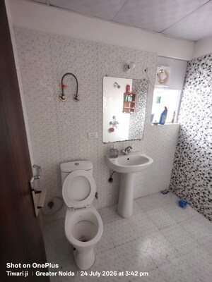 Bathroom in 2.5 BHK Apartment at Mahagun Moderne, Sector 78 – for Rent