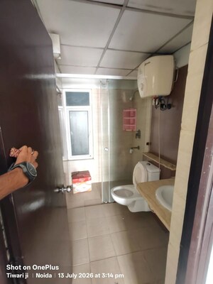Bathroom in 2.5 BHK Apartment at Mahagun Moderne, Sector 78 – for Rent