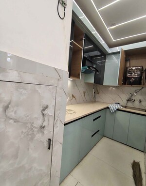 Team Area in 3 BHK Builder Floor at Tagore Garden – for Rent