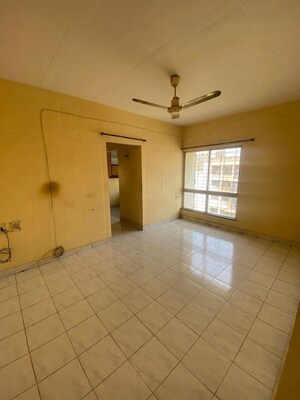 Room in 1 BHK Apartment at Spaghetti Complex, Kharghar – for Sale