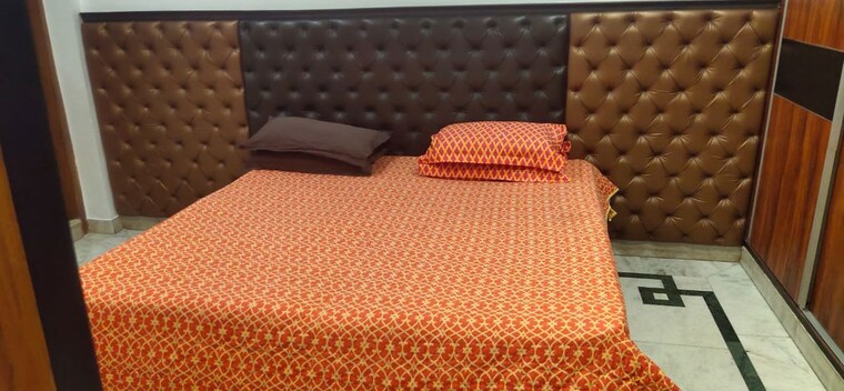 Bedroom, lajpat nagar ii 2 Bedroom 150 Sq.Yd. Builder Floor In Lajpat Nagar ii Delhi 10695044