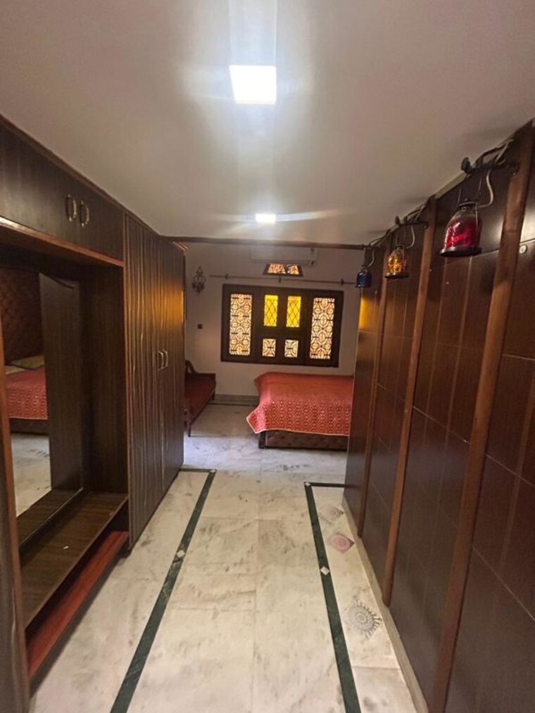 Living Room, lajpat nagar ii 2 Bedroom 150 Sq.Yd. Builder Floor In Lajpat Nagar ii Delhi 10695044