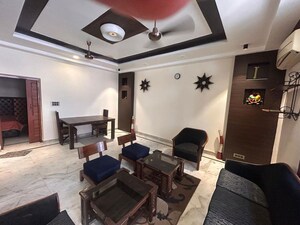 Team Area in 2 BHK Builder Floor at Lajpat Nagar ii – for Rent