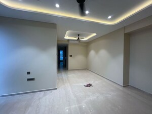 Room in 3 BHK Apartment at Marathon Monte South, Byculla West – for Rent