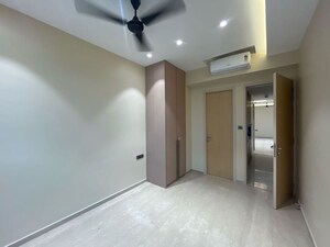 Room in 3 BHK Apartment at Marathon Monte South, Byculla West – for Rent