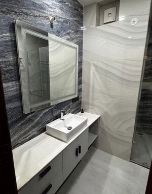 Team Area in 3 BHK Builder Floor at Rajouri Garden – for Rent