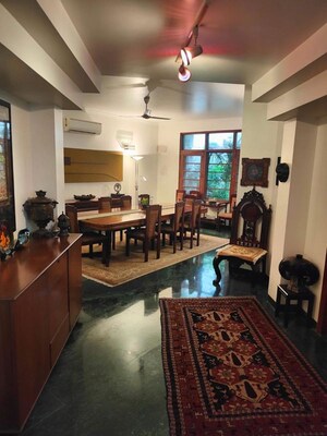 Dining area in 4 BHK Villa at Safdarjung Enclave – for Sale