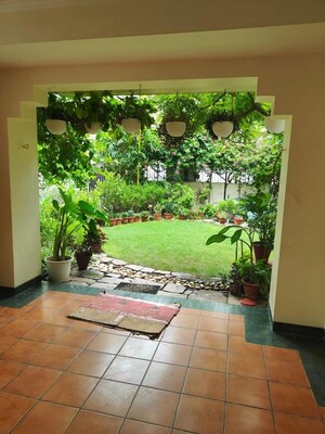 Bedroom in 4 BHK Villa at Safdarjung Enclave – for Sale