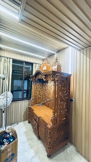 Living Room in 4 BHK Villa at Safdarjung Enclave – for Sale